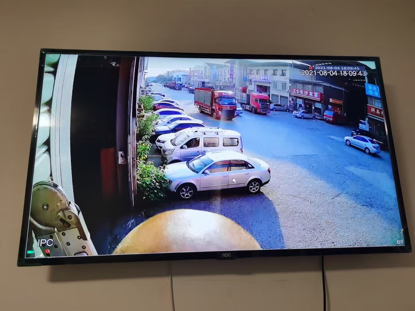 监控显示器图片 监控显示器图片